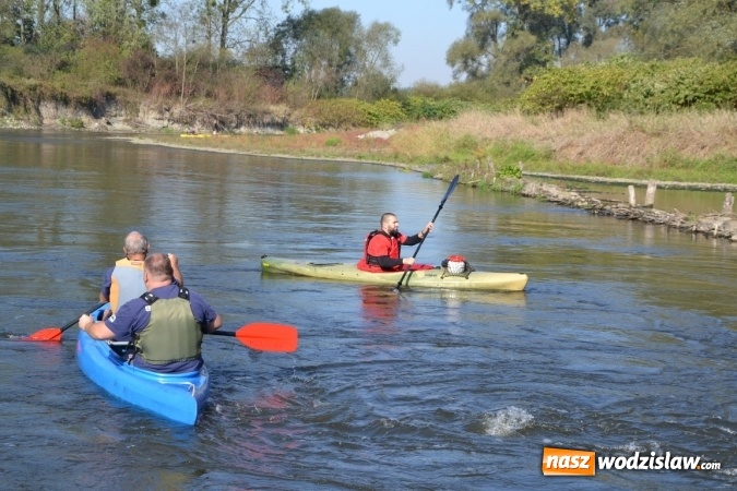Zdjęcie w galerii na portalu naszwodzislaw.com: Kajaki i pontony do hangarów, czyli finał wodniackiego sezonu na górnej Odrze wiadomości z regionu