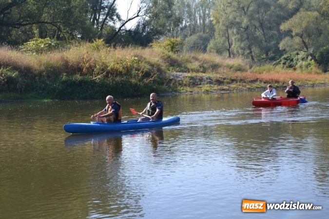 Zdjęcie w galerii na portalu naszwodzislaw.com: Kajaki i pontony do hangarów, czyli finał wodniackiego sezonu na górnej Odrze wiadomości z regionu