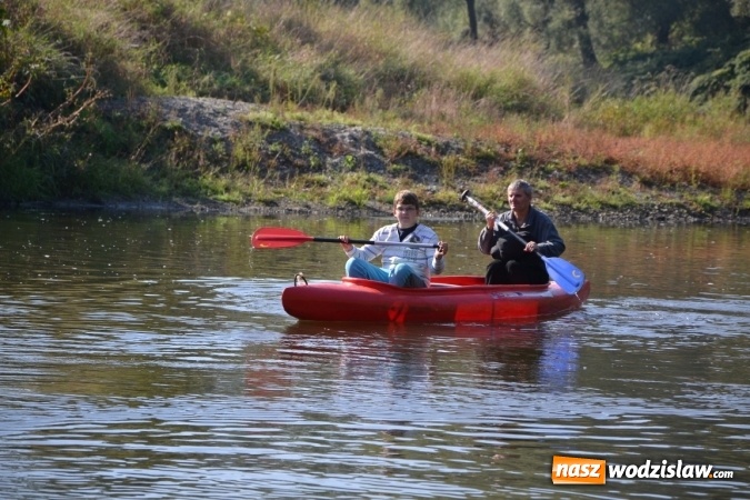 Zdjęcie w galerii na portalu naszwodzislaw.com: Kajaki i pontony do hangarów, czyli finał wodniackiego sezonu na górnej Odrze wiadomości z regionu