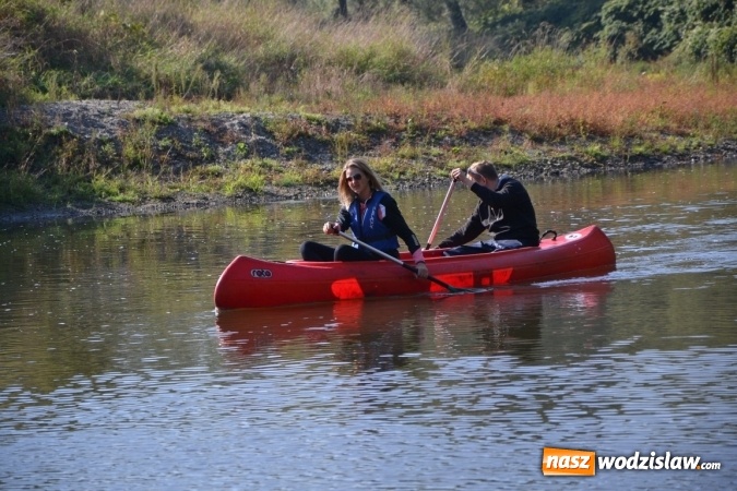 Zdjęcie w galerii na portalu naszwodzislaw.com: Kajaki i pontony do hangarów, czyli finał wodniackiego sezonu na górnej Odrze wiadomości z regionu
