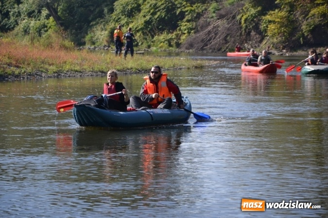 Zdjęcie w galerii na portalu naszwodzislaw.com: Kajaki i pontony do hangarów, czyli finał wodniackiego sezonu na górnej Odrze wiadomości z regionu
