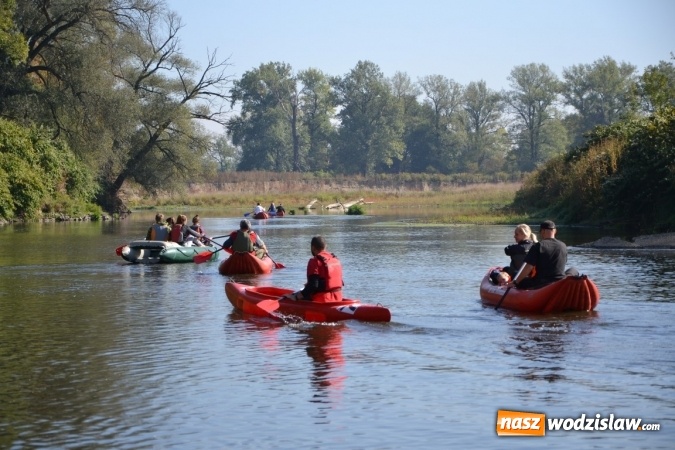 Zdjęcie w galerii na portalu naszwodzislaw.com: Kajaki i pontony do hangarów, czyli finał wodniackiego sezonu na górnej Odrze wiadomości z regionu