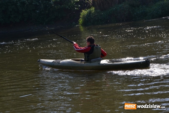 Zdjęcie w galerii na portalu naszwodzislaw.com: Kajaki i pontony do hangarów, czyli finał wodniackiego sezonu na górnej Odrze wiadomości z regionu