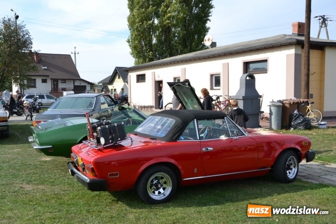 Zdjęcie w galerii na portalu naszwodzislaw.com: Oldtimery z całego regionu zjechały do Zabełkowa wiadomości z regionu