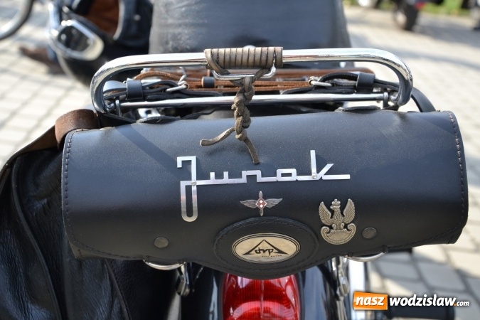 Zdjęcie w galerii na portalu naszwodzislaw.com: Oldtimery z całego regionu zjechały do Zabełkowa wiadomości z regionu