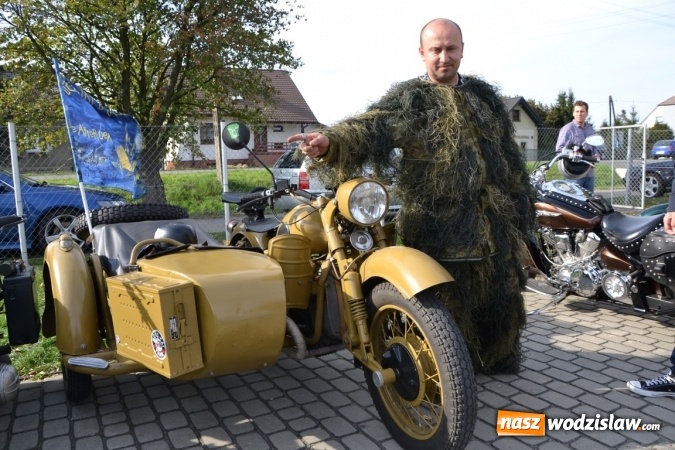 Zdjęcie w galerii na portalu naszwodzislaw.com: Oldtimery z całego regionu zjechały do Zabełkowa wiadomości z regionu