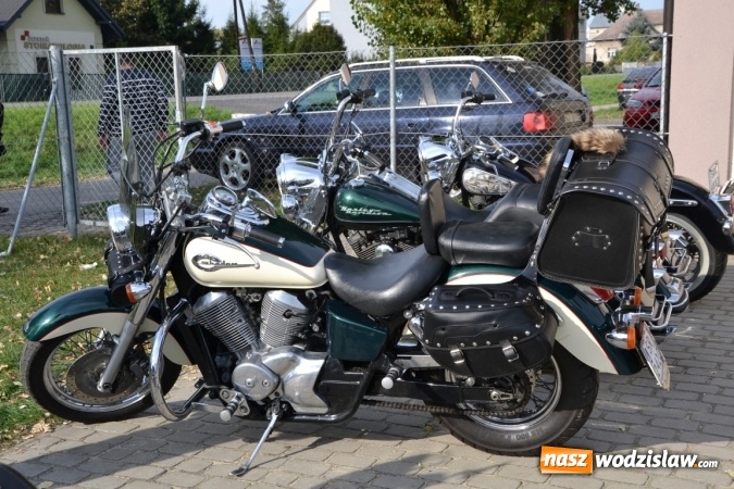 Zdjęcie w galerii na portalu naszwodzislaw.com: Oldtimery z całego regionu zjechały do Zabełkowa wiadomości z regionu