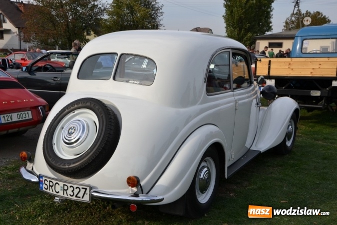 Zdjęcie w galerii na portalu naszwodzislaw.com: Oldtimery z całego regionu zjechały do Zabełkowa wiadomości z regionu