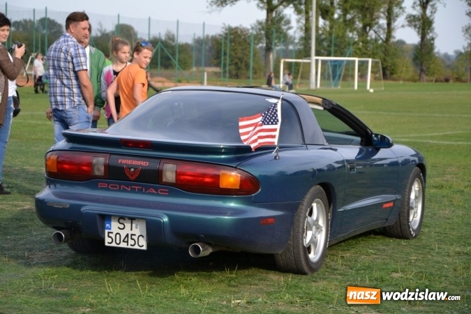 Zdjęcie w galerii na portalu naszwodzislaw.com: Oldtimery z całego regionu zjechały do Zabełkowa wiadomości z regionu