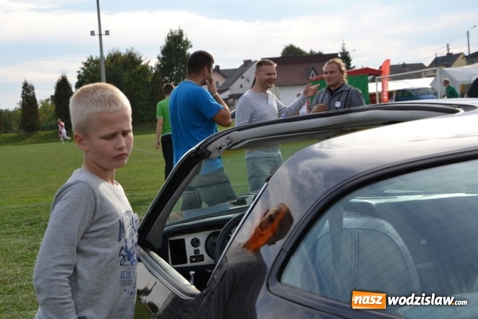Zdjęcie w galerii na portalu naszwodzislaw.com: Oldtimery z całego regionu zjechały do Zabełkowa wiadomości z regionu