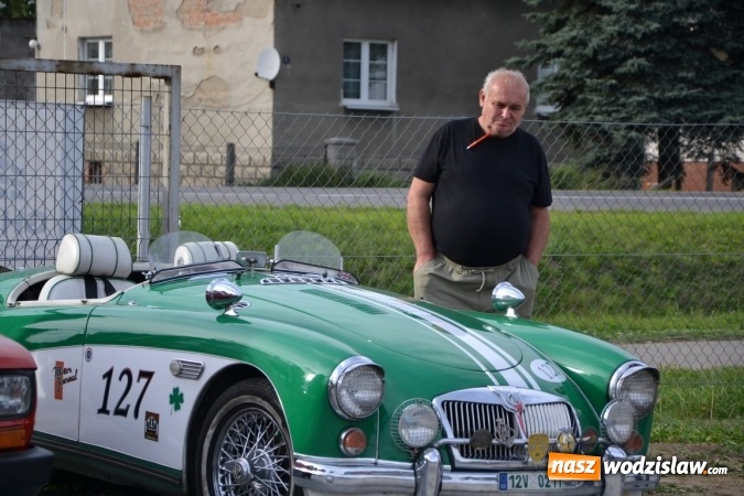Zdjęcie w galerii na portalu naszwodzislaw.com: Oldtimery z całego regionu zjechały do Zabełkowa wiadomości z regionu