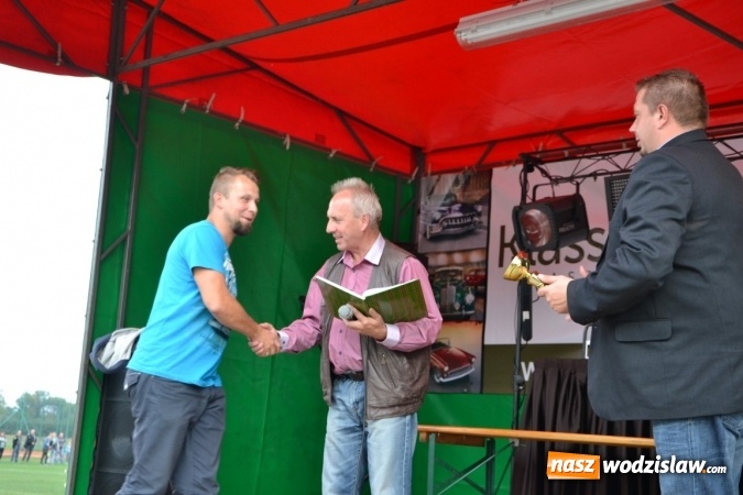 Zdjęcie w galerii na portalu naszwodzislaw.com: Oldtimery z całego regionu zjechały do Zabełkowa wiadomości z regionu