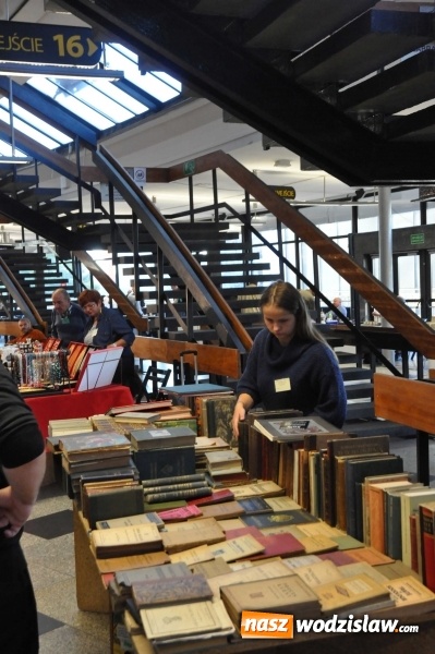 Zdjęcie w galerii na portalu naszwodzislaw.com: XVII Śląska Giełda Kolekcjonerów. 250 wystawców w Spodku wiadomości z regionu