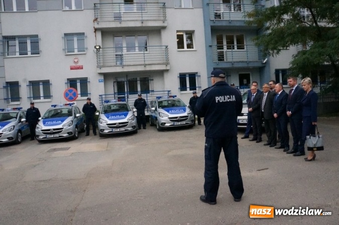 Zdjęcie w galerii na portalu naszwodzislaw.com: Sześć nowych radiowoz&oacute;w w wodzisławskiej komendzie wiadomości z regionu