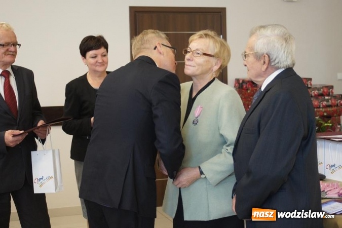 Zdjęcie w galerii na portalu naszwodzislaw.com: 24 pary małżeńskie z Mszany świętowały Złote i Diamentowe Gody wiadomości z regionu