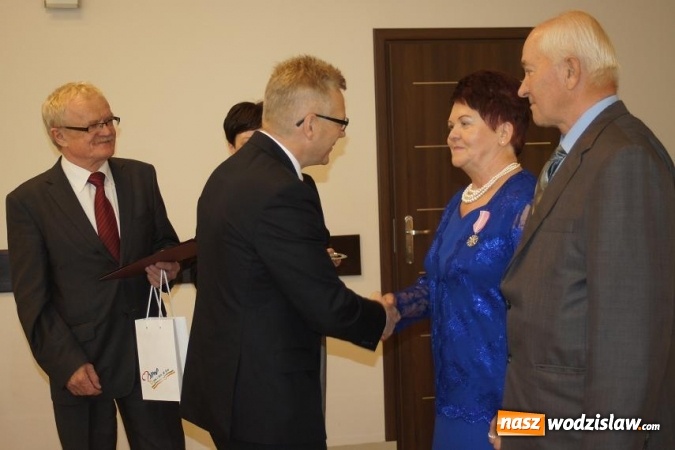 Zdjęcie w galerii na portalu naszwodzislaw.com: 24 pary małżeńskie z Mszany świętowały Złote i Diamentowe Gody wiadomości z regionu