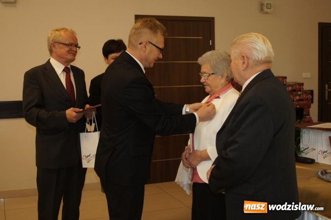 Zdjęcie w galerii na portalu naszwodzislaw.com: 24 pary małżeńskie z Mszany świętowały Złote i Diamentowe Gody wiadomości z regionu