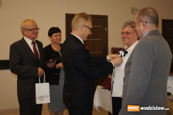 Zdjęcie w galerii na portalu naszwodzislaw.com: 24 pary małżeńskie z Mszany świętowały Złote i Diamentowe Gody wiadomości z regionu