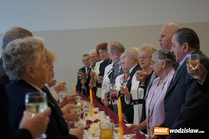 Zdjęcie w galerii na portalu naszwodzislaw.com: 24 pary małżeńskie z Mszany świętowały Złote i Diamentowe Gody wiadomości z regionu