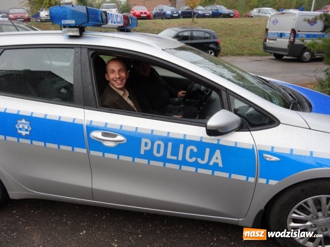 Zdjęcie w galerii na portalu naszwodzislaw.com: Chciał zostać policjantem. Marzenie pomogli spełnić wodzisławscy mundurowi  wiadomości z regionu