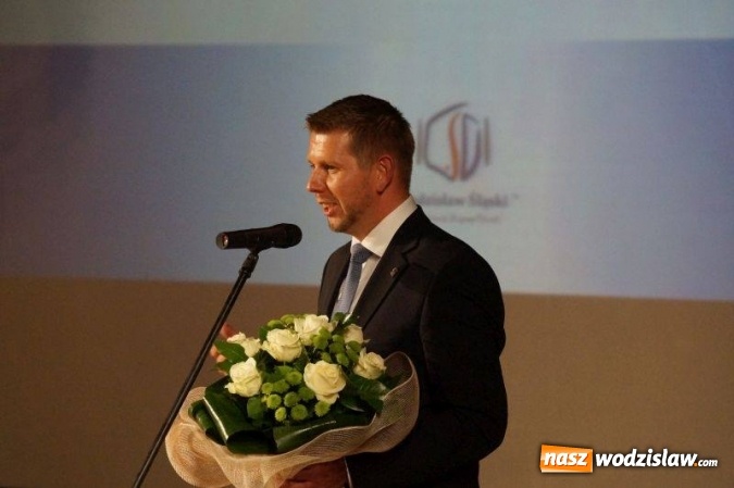 Zdjęcie w galerii na portalu naszwodzislaw.com: Miejskie obchody Dnia Edukacji Narodowej wiadomości z regionu