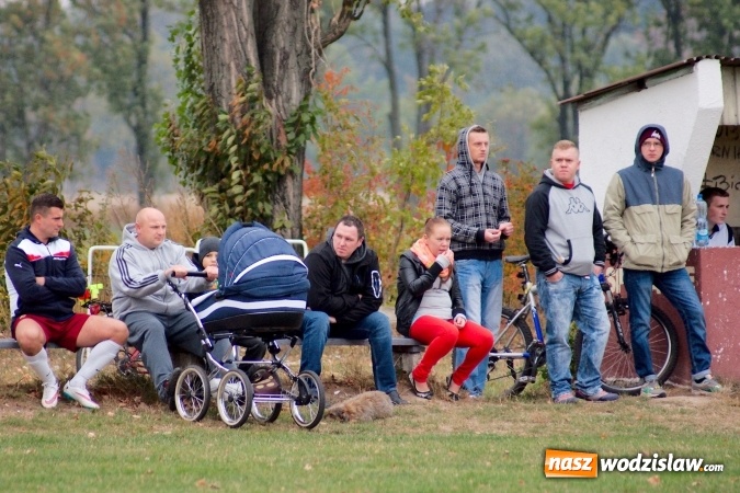 Zdjęcie w galerii na portalu naszwodzislaw.com: B klasa: Rezerwy Unii Turza z kompletem punktów wiadomości z regionu