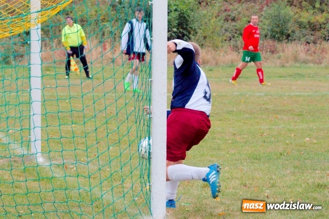 Zdjęcie w galerii na portalu naszwodzislaw.com: B klasa: Rezerwy Unii Turza z kompletem punktów wiadomości z regionu