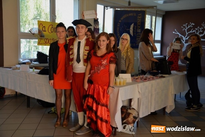 Zdjęcie w galerii na portalu naszwodzislaw.com: Dzień Kolumba w II LO w Wodzisławiu  wiadomości z regionu