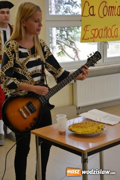 Zdjęcie w galerii na portalu naszwodzislaw.com: Dzień Kolumba w II LO w Wodzisławiu  wiadomości z regionu