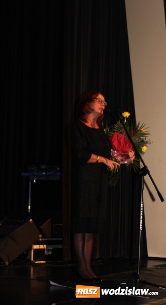 Zdjęcie w galerii na portalu naszwodzislaw.com: Zespół Raz, Dwa, Trzy wystąpił na deskach rydułtowskiej sceny  wiadomości z regionu