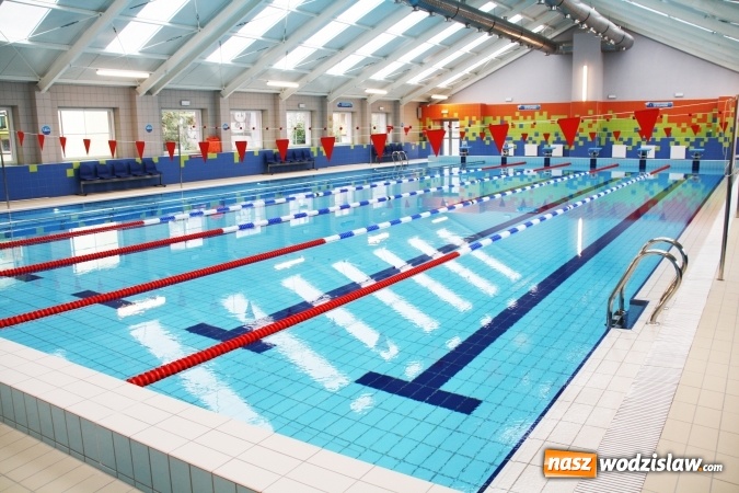 Zdjęcie w galerii na portalu naszwodzislaw.com: Wodzisławski basen zn&oacute;w otwarty! wiadomości z regionu