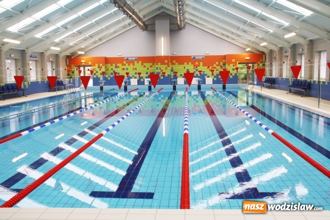Zdjęcie w galerii na portalu naszwodzislaw.com: Wodzisławski basen zn&oacute;w otwarty! wiadomości z regionu
