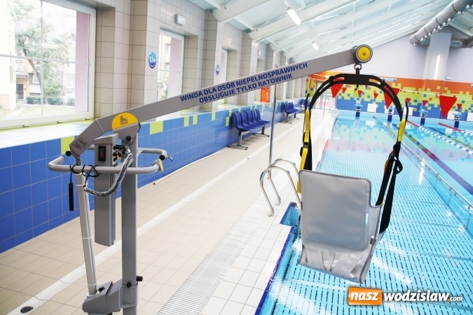 Zdjęcie w galerii na portalu naszwodzislaw.com: Wodzisławski basen zn&oacute;w otwarty! wiadomości z regionu