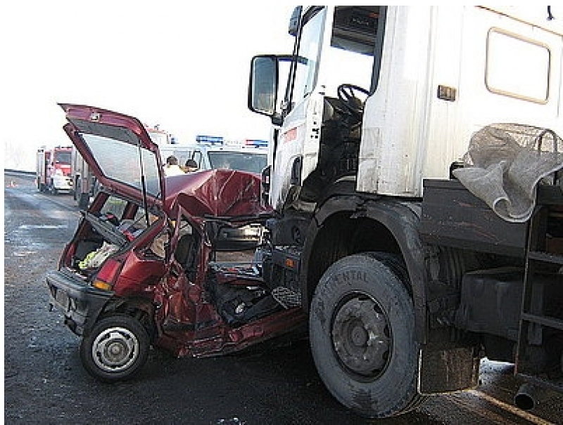 Zdjęcie w galerii na portalu naszwodzislaw.com: Śmiertelny wypadek w Mszanie wiadomości z regionu