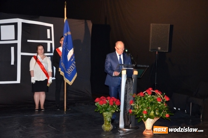Zdjęcie w galerii na portalu naszwodzislaw.com: II Liceum Og&oacute;lnokształcące w Wodzisławiu Śląskim świętowało 25-lecie istnienia wiadomości z regionu