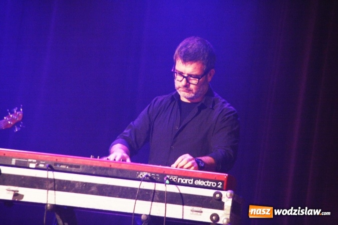 Zdjęcie w galerii na portalu naszwodzislaw.com: Zesp&oacute;ł Raz, Dwa, Trzy świętował w Wodzisławiu sw&oacute;j jubileusz wiadomości z regionu