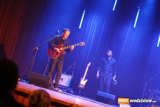 Zdjęcie w galerii na portalu naszwodzislaw.com: Zesp&oacute;ł Raz, Dwa, Trzy świętował w Wodzisławiu sw&oacute;j jubileusz wiadomości z regionu