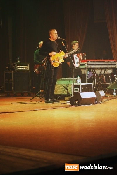 Zdjęcie w galerii na portalu naszwodzislaw.com: Zesp&oacute;ł Raz, Dwa, Trzy świętował w Wodzisławiu sw&oacute;j jubileusz wiadomości z regionu