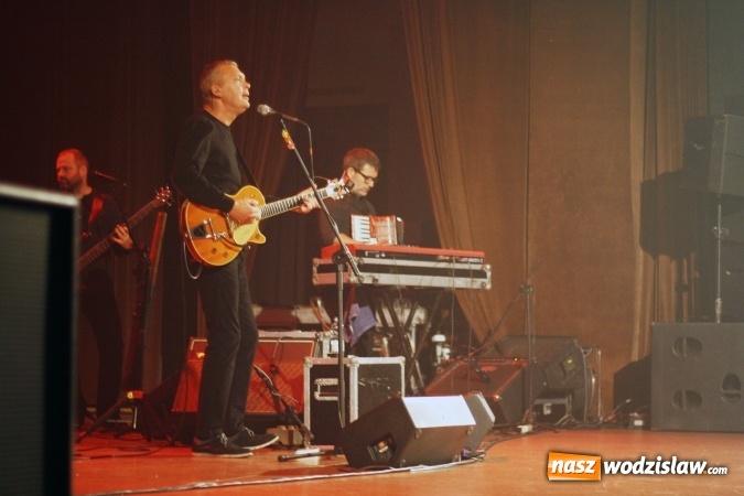 Zdjęcie w galerii na portalu naszwodzislaw.com: Zesp&oacute;ł Raz, Dwa, Trzy świętował w Wodzisławiu sw&oacute;j jubileusz wiadomości z regionu