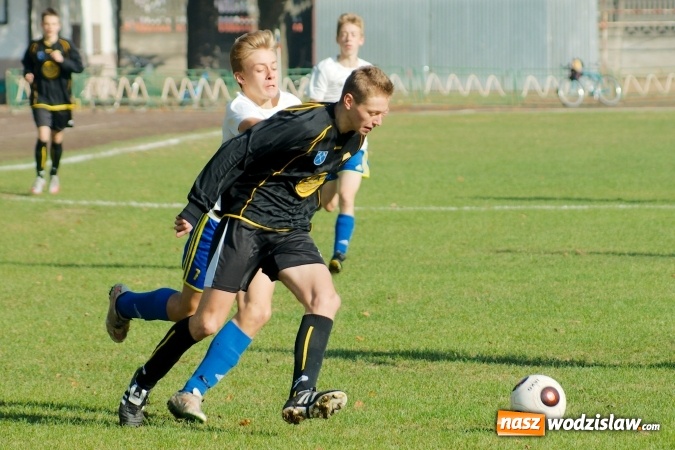 Zdjęcie w galerii na portalu naszwodzislaw.com: III liga juniorów. Naprzód nie sprostał Ikarowi wiadomości z regionu