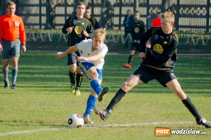 Zdjęcie w galerii na portalu naszwodzislaw.com: III liga juniorów. Naprzód nie sprostał Ikarowi wiadomości z regionu