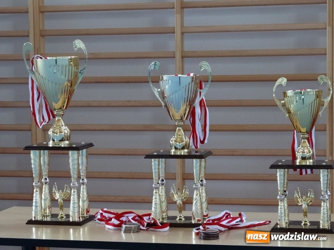 Zdjęcie w galerii na portalu naszwodzislaw.com: Martyna Starosta zwyciężyła, a drużyna UKS 