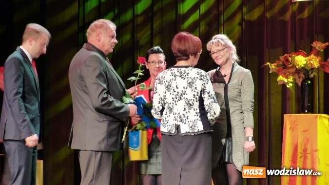 Zdjęcie w galerii na portalu naszwodzislaw.com: Miejskie obchody Dnia Edukacji Narodowej w Rydułtowskim Centrum Kultury 