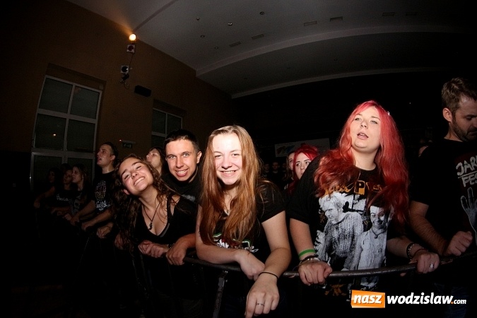 Zdjęcie w galerii na portalu naszwodzislaw.com: The Analogs i Farben Lehre na deskach pszowskiej sceny! wiadomości z regionu