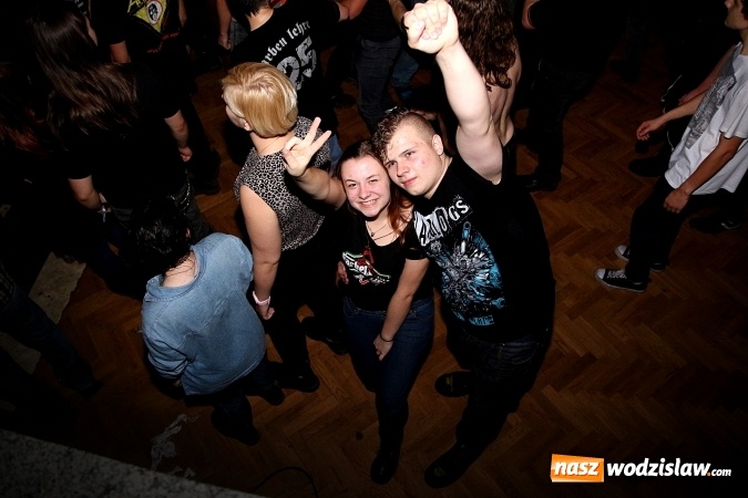 Zdjęcie w galerii na portalu naszwodzislaw.com: The Analogs i Farben Lehre na deskach pszowskiej sceny! wiadomości z regionu