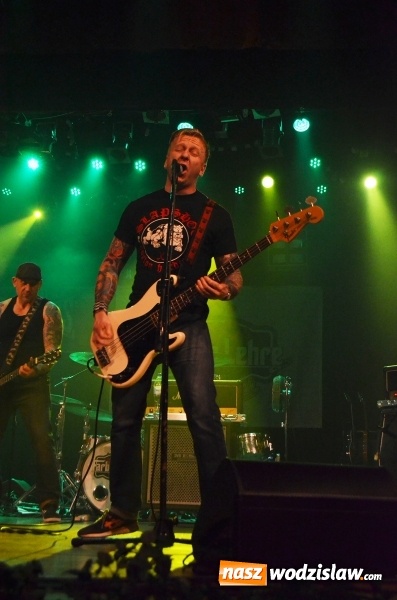 Zdjęcie w galerii na portalu naszwodzislaw.com: The Analogs i Farben Lehre na deskach pszowskiej sceny! wiadomości z regionu