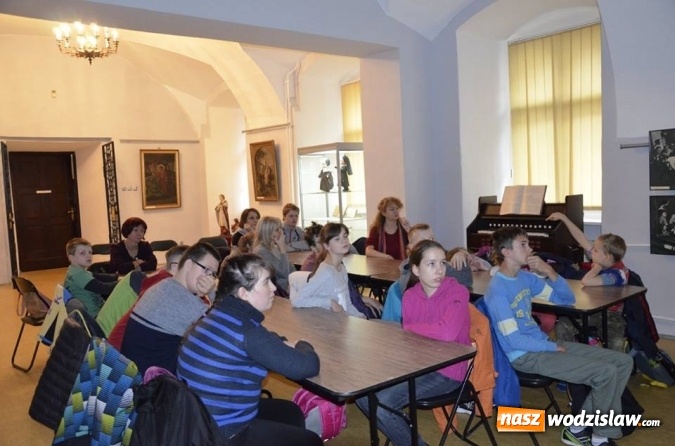 Zdjęcie w galerii na portalu naszwodzislaw.com: Rozmawiali o legendach w Muzeum  wiadomości z regionu