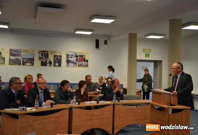 Zdjęcie w galerii na portalu naszwodzislaw.com: Przedstawiciele organizacji konsultowali program współpracy  wiadomości z regionu