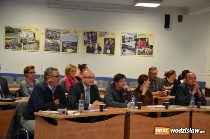 Zdjęcie w galerii na portalu naszwodzislaw.com: Przedstawiciele organizacji konsultowali program współpracy  wiadomości z regionu