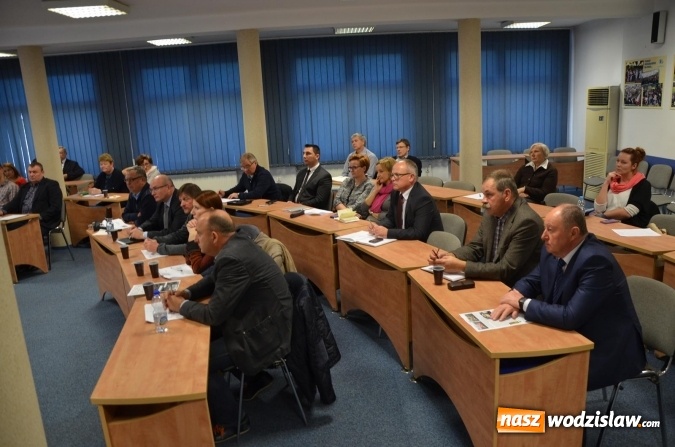 Zdjęcie w galerii na portalu naszwodzislaw.com: Przedstawiciele organizacji konsultowali program współpracy  wiadomości z regionu